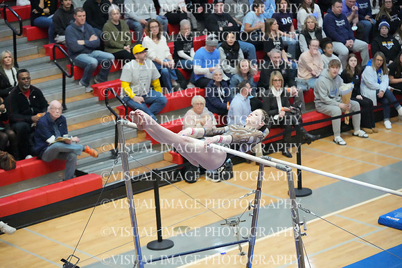 ILGYMG25_BARS_F0034
