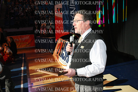 ILCHEER_11_CANDID01