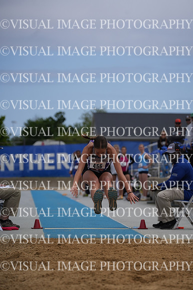 ILTKG26_LJUMP_P10007