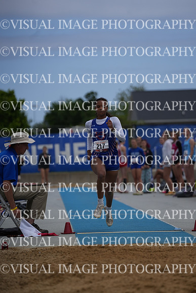 ILTKG26_LJUMP_P10011