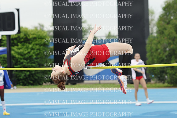 ILTKG26_HJUMP_F10034