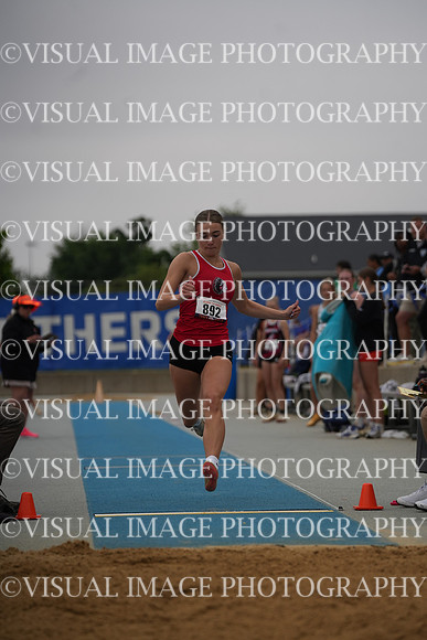 ILTKG26_LJUMP_F10016