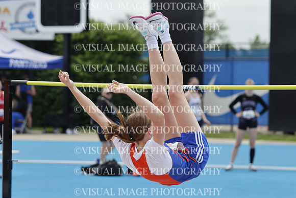 ILTKG26_HJUMP_F20026