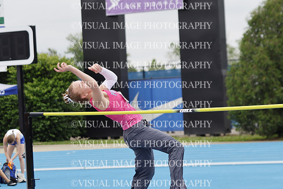 ILTKG26_HJUMP_F30023