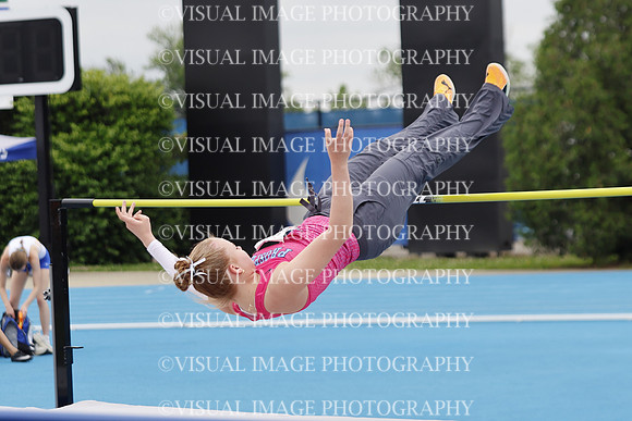 ILTKG26_HJUMP_F30027