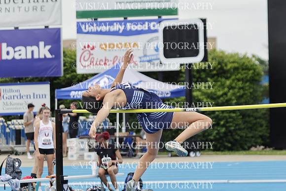 ILTKG26_HJUMP_F30031