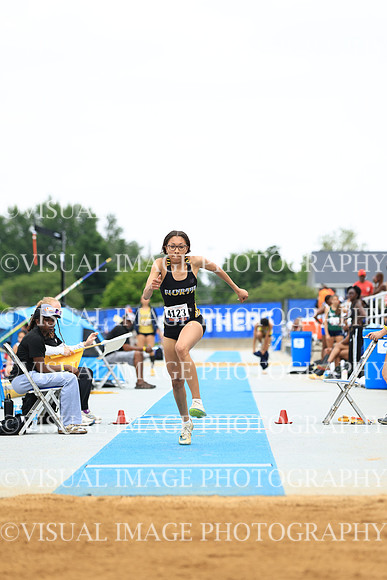 ILTKG26_TJUMP_F30064