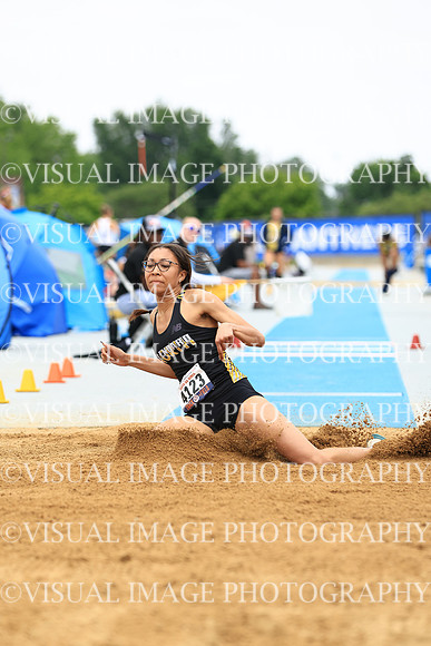 ILTKG26_TJUMP_F30087
