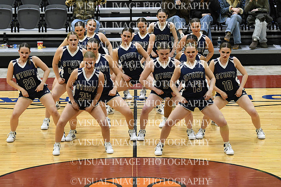 256_UW_Stout_YP_5581
