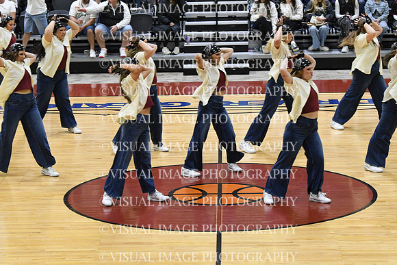 258_UW_Oshkosh_YP_5707