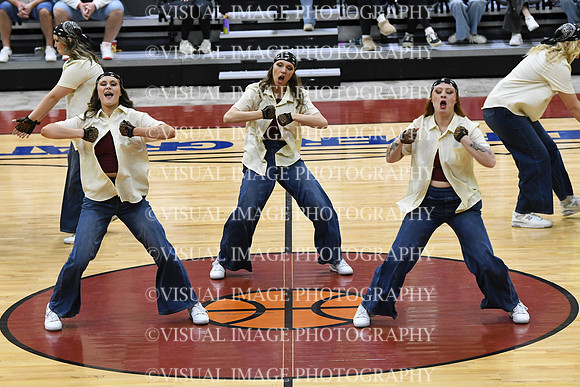 258_UW_Oshkosh_YP_5713