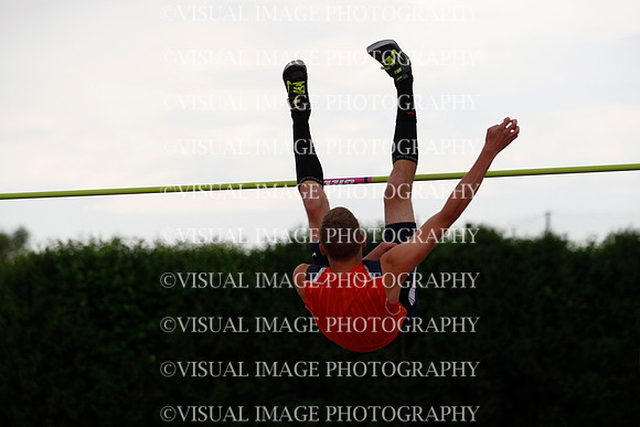 ILTK13_HJUMP_F1010