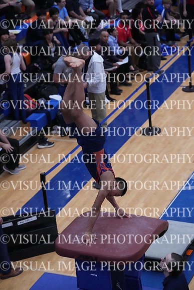 ILGYM23_VAULT_P0021