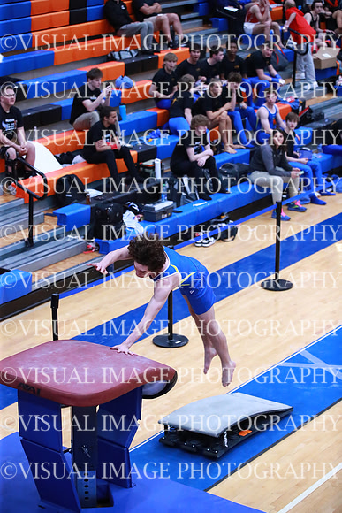 ILGYM23_VAULT_F0007