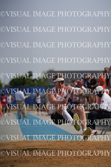 ILTK25_LJUMP_F1047