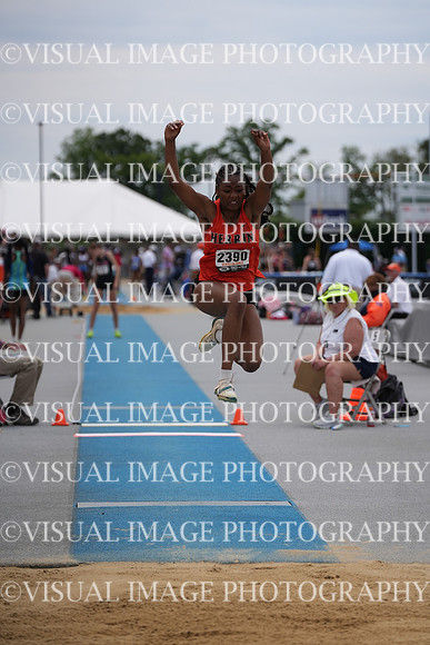 ILTKG25_TJUMP_F2033