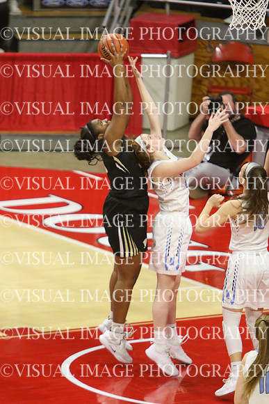 IHSA19_BKG_F330451