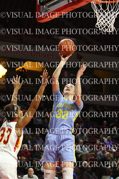IHSA19_BKG_F410221