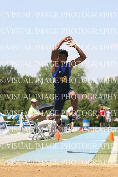 ILTK10_TJUMP_F3077