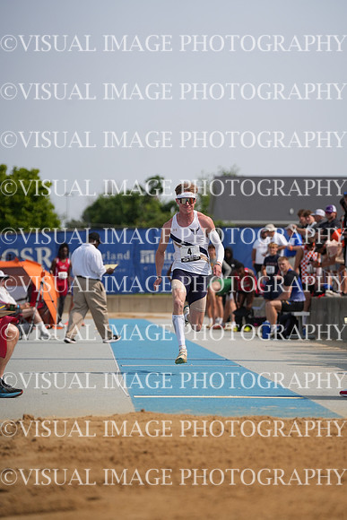 ILTK25_LJUMP_F1037