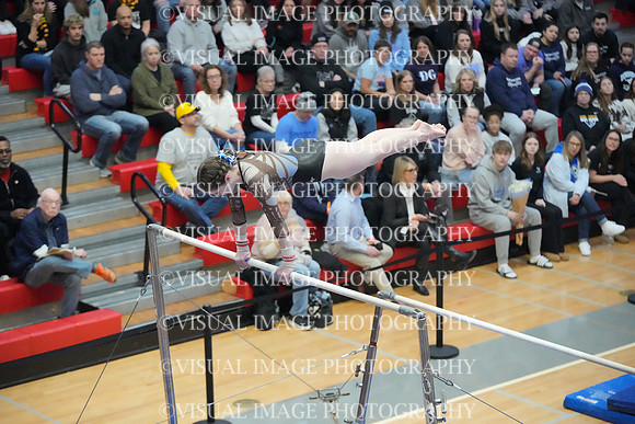 ILGYMG25_BARS_F0042