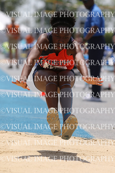 ILTKG19_TJUMP_F30034